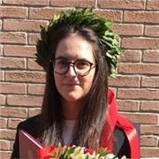 Laureata in Lettere offre ripetizioni di Italiano, Storia e Geografia